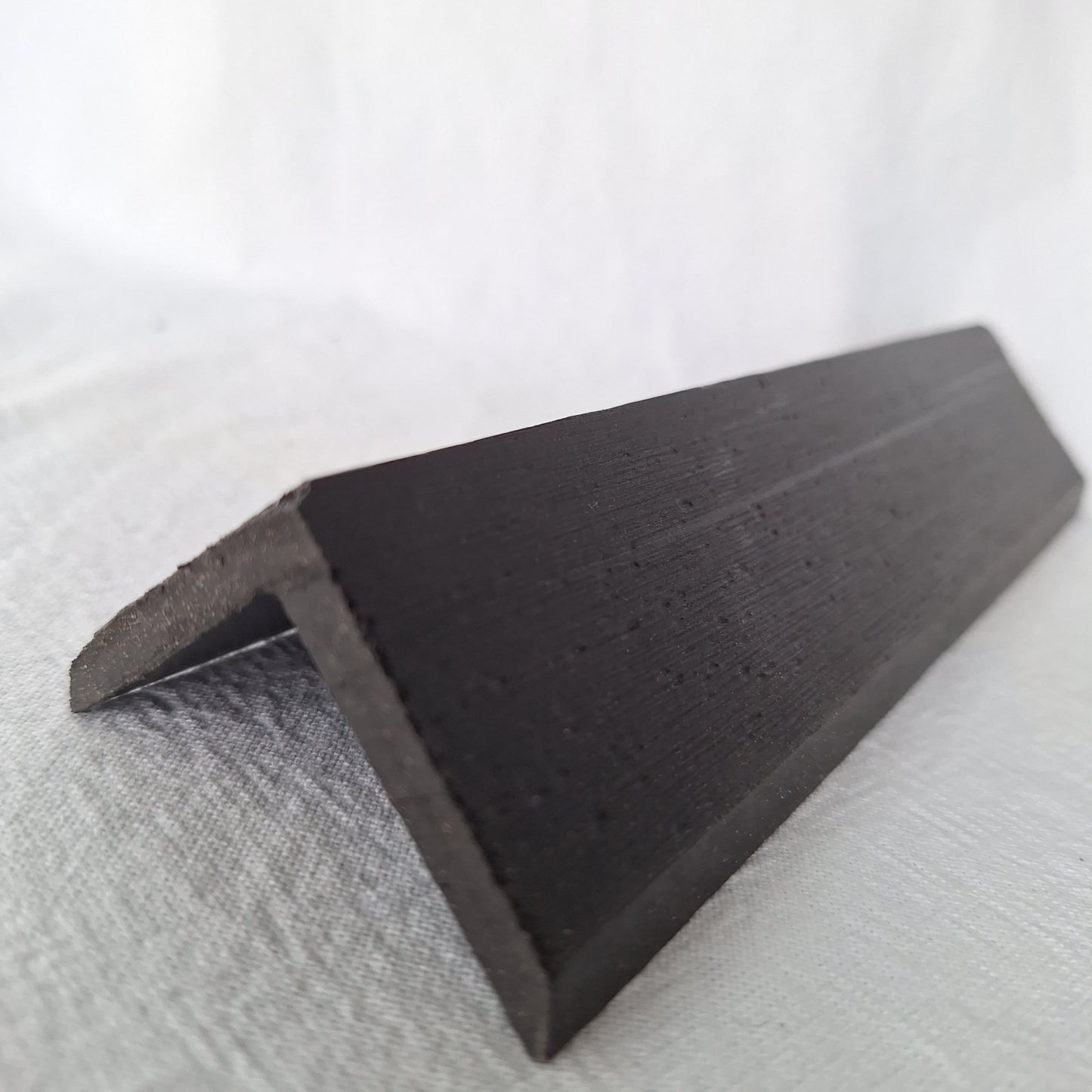 Postranní lišta na dřevoplastová terasová prkna TeraDeck odlehčená